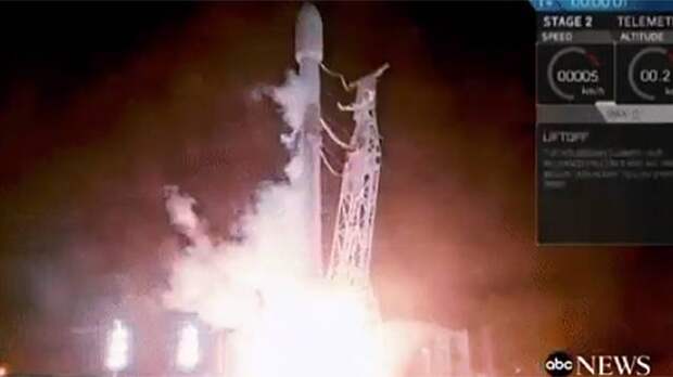 Видео: Space X запустила ракету со спутниками для глобального интернета
