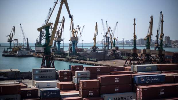 Выбираем Севморпуть. С Украины в Россию ушел крупнейший портовый оператор