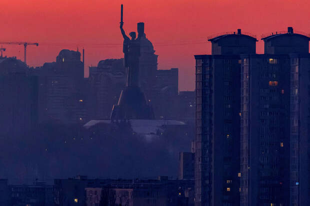 Станции оператора "Киевстар" обесточены на 40-60% в девяти областях Украины