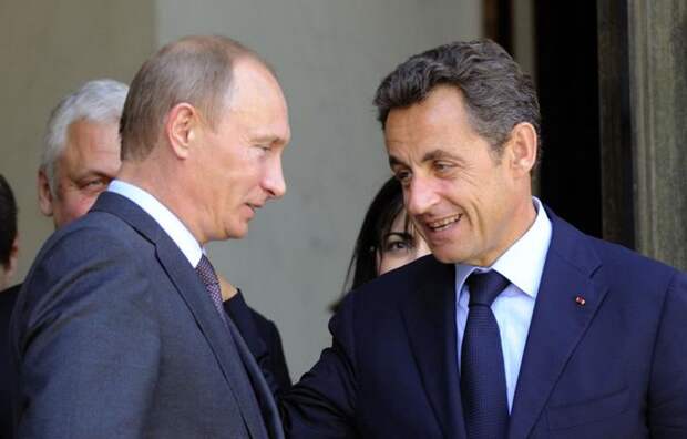 Саркози призвал снять санкции с России