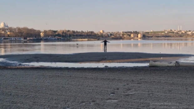 Haberturk: на западе Турции Мраморное море отступило от берега на 20 метров