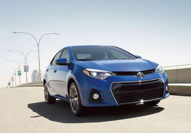 Автомобиль Toyota Corolla.