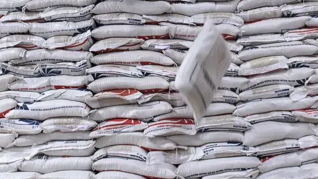 В Татарстане на голову семилетнего ребенка упал мешок с удобрениями весом в одну тонну