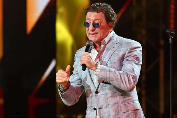 «Он очень тяжело выходит из запоя»: Григорий Лепс отложил свадьбу с 19-летней невестой из-за бывшей жены