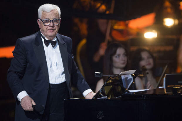 Композитор Раймонд Паулс попал в больницу