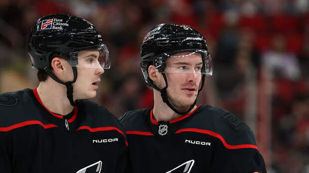 Шайба Свечникова принесла «Каролине» победу над «Ютой»