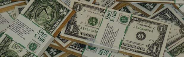 Курс доллара упал на торгах в Казахстане