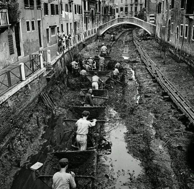 1956 год: очистка одного из каналов