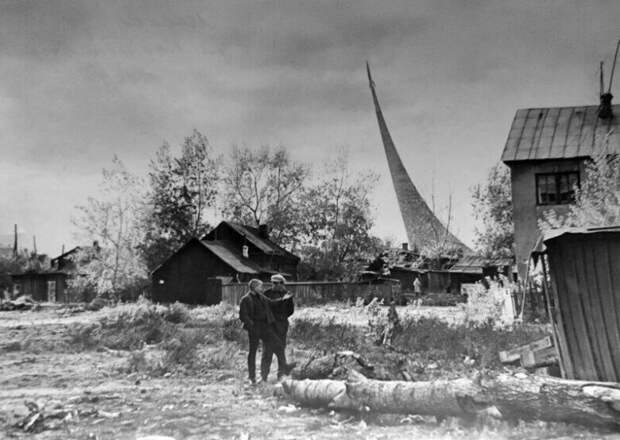Памятник Покорителям Космоса, Москва, 1966 Памятник Покорителям Космоса, Москва, 1966