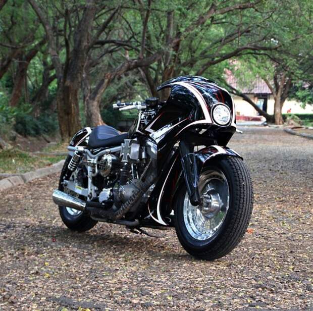 115 Кастом Харлей Dyna FXR от Studio Motor