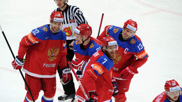 Сегодня. Москва. Чемпионат мира. Матч за 3-е место. Россия - США - 7:2. Россияне празднуют шайбу Ивана ТЕЛЕГИНА (№7). Фото Алексей ИВАНОВ, "СЭ"
