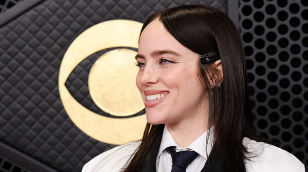 Билли Айлиш подогрела слухи о помолвке на «Грэмми-2026»