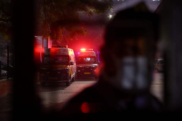 Объявленная мертвой женщина ожила по дороге на свои похороны из-за плохих дорог