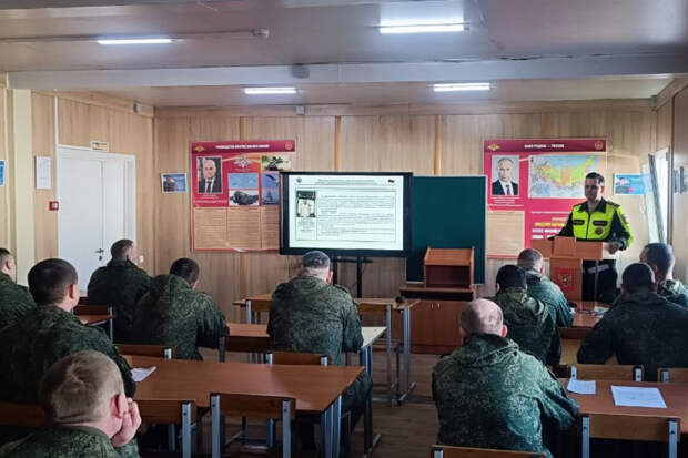 В Балтийске с военнослужащими Балтийского флота прошел День безопасности дорожного движения