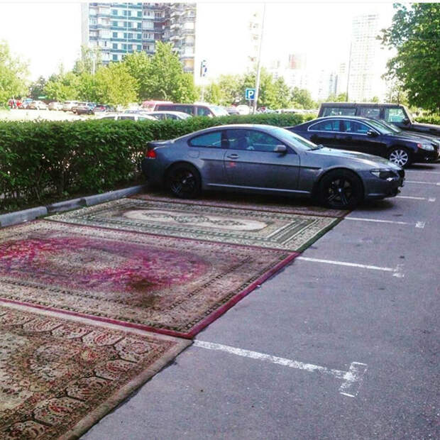 VIP-места на парковке. VIP-места на парковке.