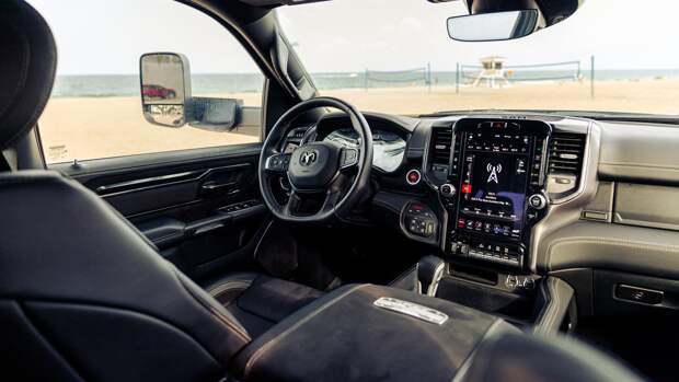 Дикий Ram 1500 TRX 6x6 Warlord, готовый к апокалипсису