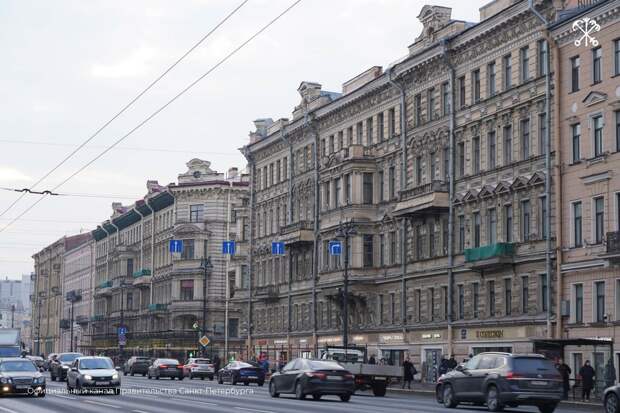 На Невском в Петербурге стартовала реставрация двух исторических зданий