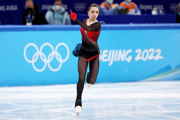 Политика на Олимпиаде: Китай не позволил МОК и WADA лишить российских фигуристов заслуженного золота
