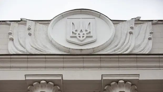 Спикер Рады заявил, что Киев не будет изменять в Конституции пункты о планах вступить в НАТО