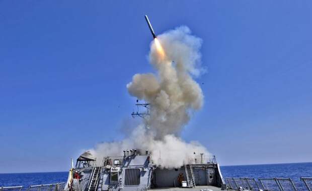 Иран поразил корабль ВМС США с крылатыми ракетами Tomahawk — КСИР