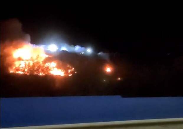 Пожарные ликвидировали пожар на городской свалке в Рязани
