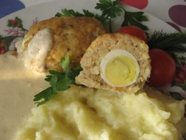 Зразы из кальмаров и рыбы с яйцом