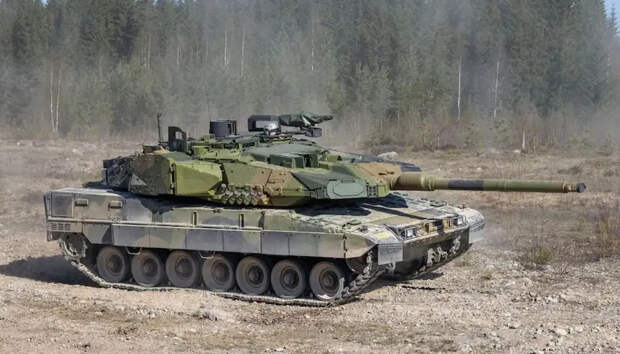 «Лучший танк в мире»: показаны первые принятые на вооружение танки Leopard 2A8