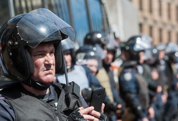 Взрыв в Киеве: обезврежены самодельные взрывные устройства (ФОТО, ВИДЕО)