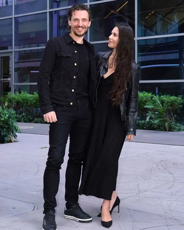 Алина Загитова показала фото без макияжа