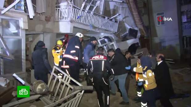 Число пострадавших при землетрясении в Турции превысило 1 тыс. человек