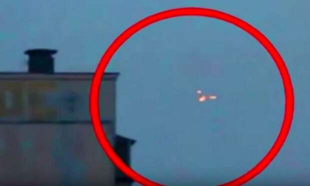 Известный политик-уфолог с помощью видео полета НЛО над Петербургом заявил о связи Путина с инопланетянами 