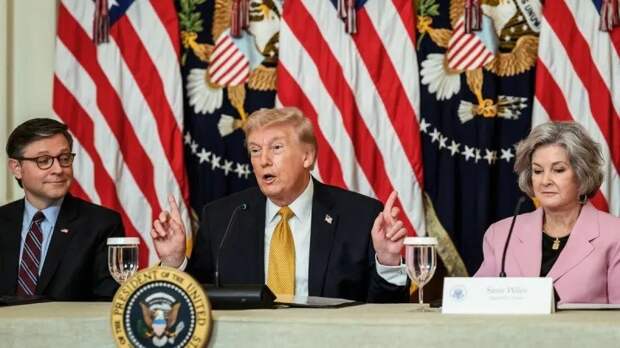 Третий, «юбилейный» раз: с кем на самом деле общается Трамп в Иране