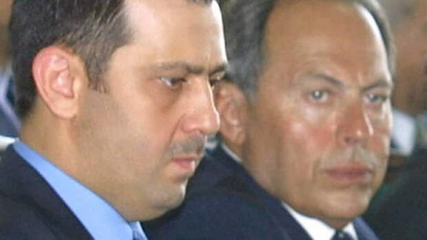 Махер Асад (слева) с Эмилем Лахудом (президент Ливана в 1998–2007 годах).📷Фото: Louai Beshara / AFP