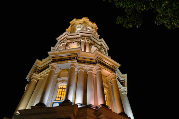 Левый берег Киева полностью остался без света