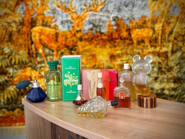 В Фотомузее Венева собирают коллекцию винтажных советских духов и одеколонов