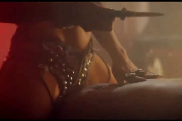Slash ft. Fergie «Beautiful Dangerous»