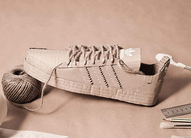 Картонные кроссовки Adidas