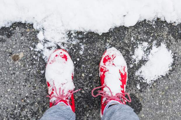 Врач Григорьева объяснила, чем опасны голые лодыжки в мороз