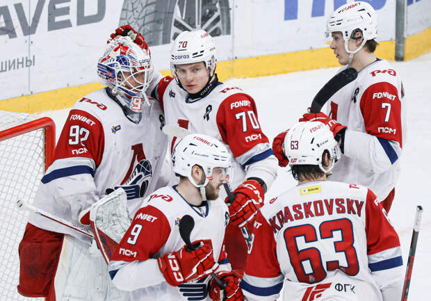 Чемпион КХЛ приблизился к защите титула