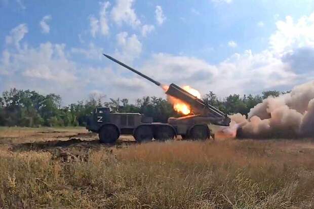 Российская артиллерия уничтожила сотню боевиков "Кракена" под Харьковом