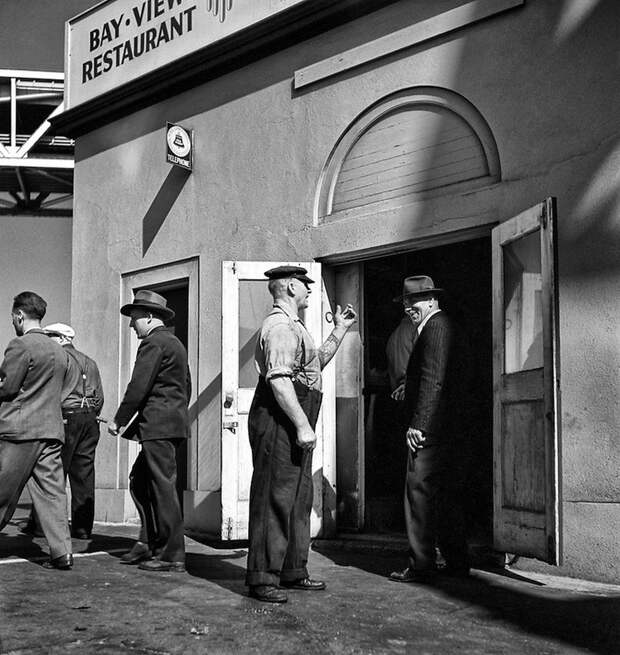 San-Frantsisko-ulichnye-fotografii-1940-50-godov-Freda-Liona 50