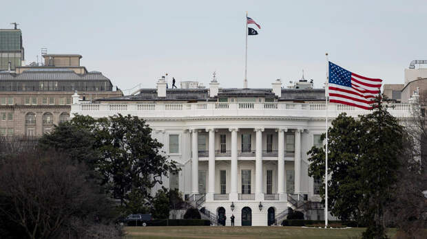 Песков: трехсторонний формат переговоров по Украине нужно продолжать