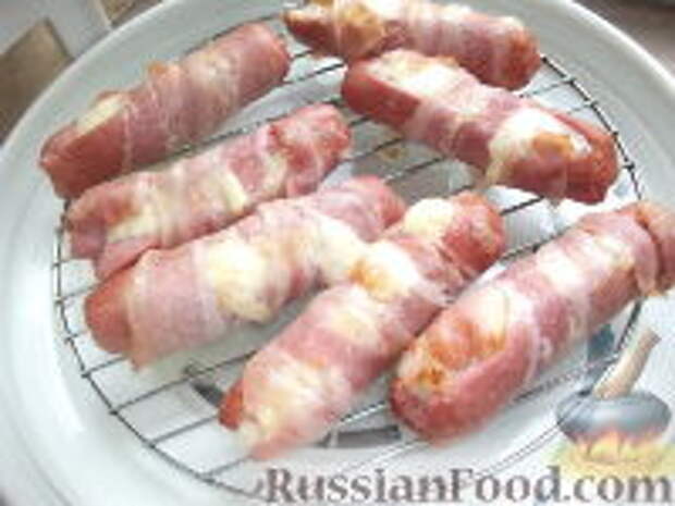 Фото к рецепту: Сосиски в шубке Фото к рецепту: Сосиски в шубке