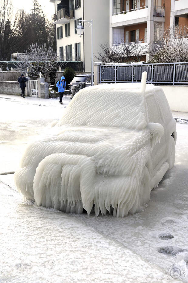 Фотография: Как мороз превращает автомобили в предметы искусства №6 - BigPicture.ru