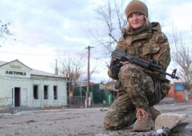 В Киеве задержали АТОшницу: конвоировала украинских пленных во время «парада» в Донецке в 2014 году