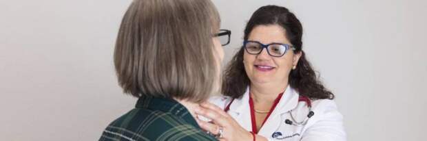 Болит подбородок: возможные причины, диагностика