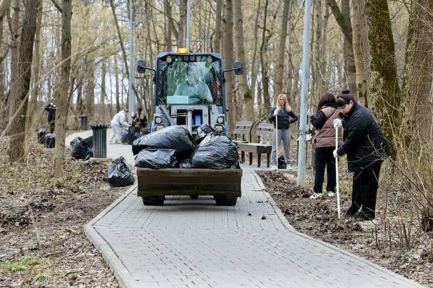 Юрий Шалабаев приглашает нижегородцев на общегородской субботник 18 апреля