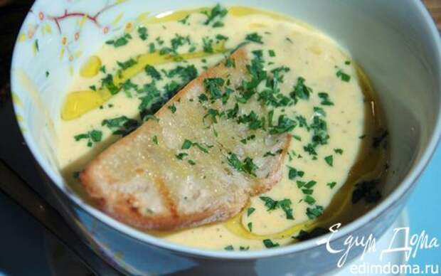 Рецепт – Тосканский суп из белой фасоли с чесночными гренками