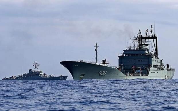 Иран проведёт в Ормузском проливе военные учения с боевой стрельбой