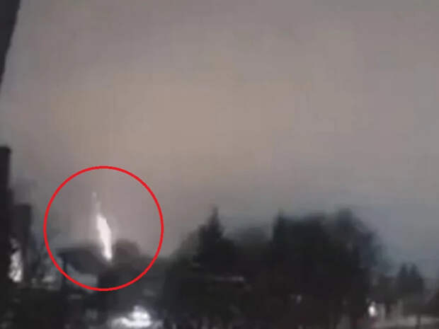 «Гореть может месяцами»: почему удар даже «болванкой» «Орешника» — это страшная сила?